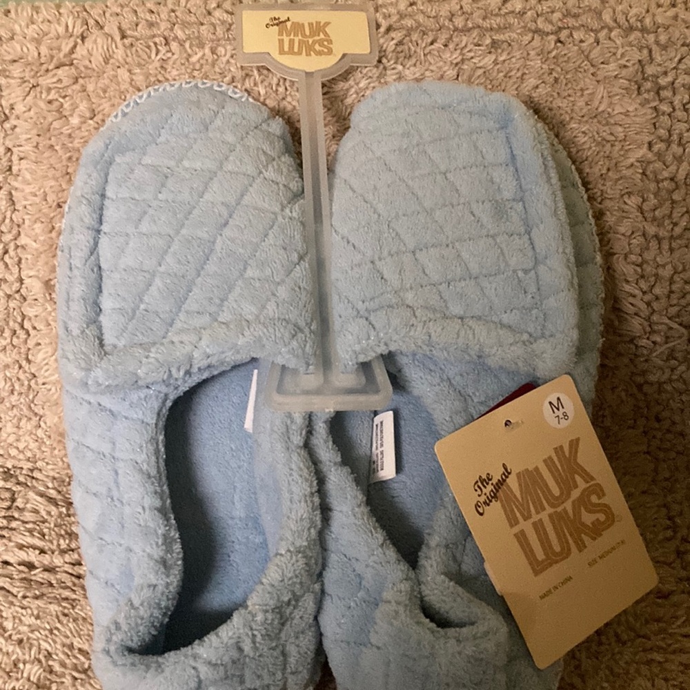Brand New with Tags MUK LUKS Slippers